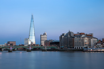 Fototapeta premium London skyline at twilight