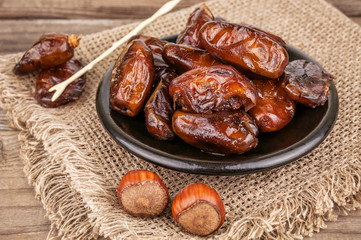 delicious dried date
