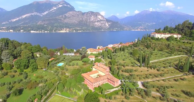 Aerial 4k - Lago di Como (IT) - Vista aerea di Bellagio da Villa Serbelloni con Parco e giardino 