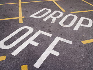 Fototapeta premium Drop off point at at UK healthcare centre, provided for non-drivng visitors with limited mobility arriving by car, allowing the car to then be driven off to a convenient parking place.