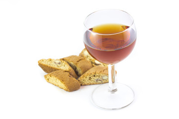 Un bicchiere di vin santo e dei cantucci