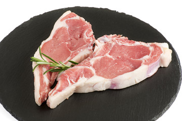 côtes de veau cru sur ardoise