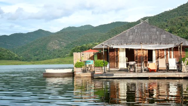 4k Beautiful Raft House at Mae Ngat Dam & Reservoir Chiang Mai, Thailand