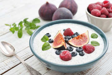 Chia seed pudding  with figs