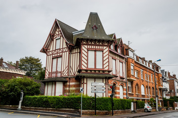 Dans les rues de Croix