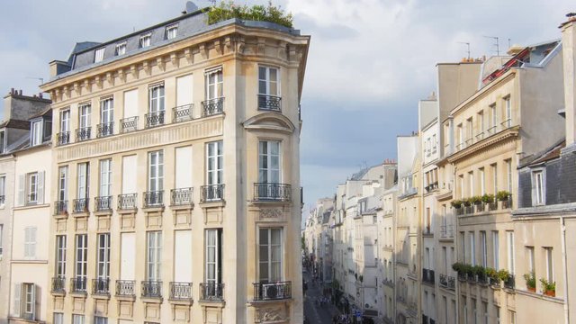 traditional building house paris saint germain district
