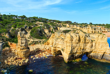 Fototapeta na wymiar Atlantic rocky coast view (Algarve, Portugal).