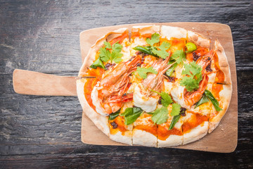Tom yum Pizza