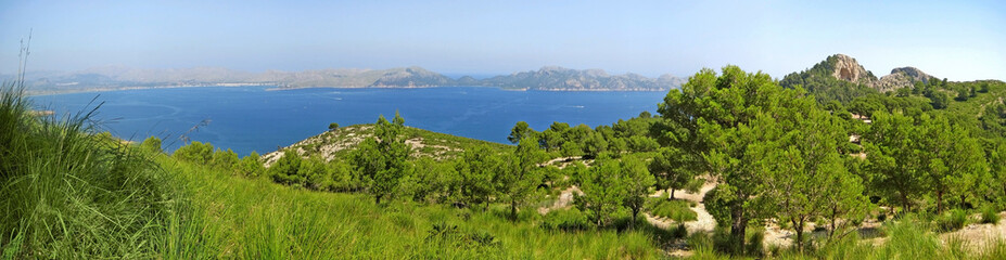 Fototapeta na wymiar Bay of pollenca, Formentor peninsula - north coast of Majorca