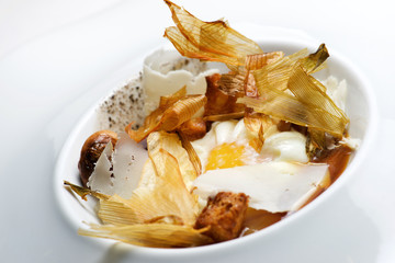Egg with onions
