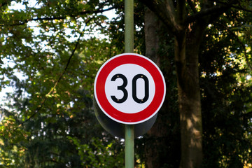 Schild f&uuml;r 30 Tempolimit