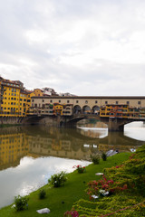 Fototapeta na wymiar Italy Ponte Vecchio Florence Vertical