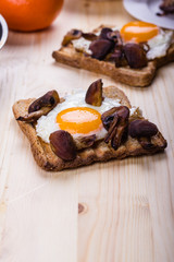 Breakfast set for one.