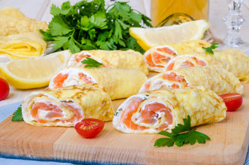 pancakes with smoked salmon and cream cheese