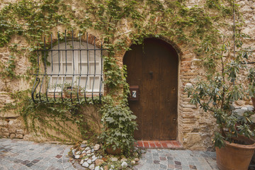 Fototapeta na wymiar Street in the old town Antibes in France.