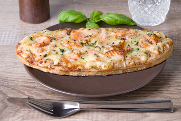 Pizzabrot mit Lachs