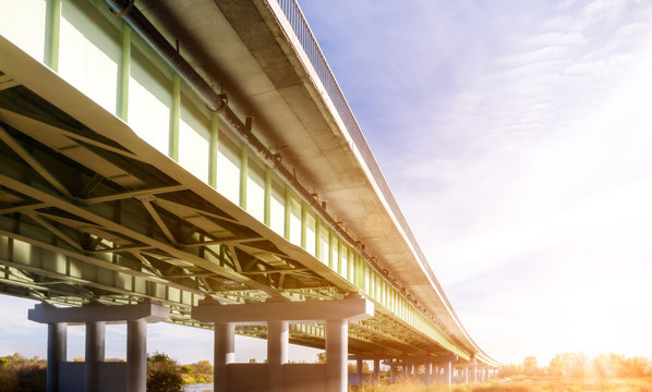 Elevated road