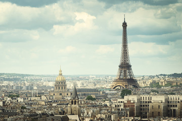 Naklejka premium Widok na Wieżę Eiffla, Paryż, Francja