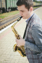busker outdors hd