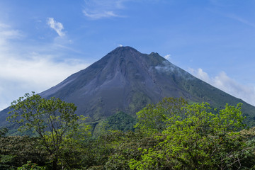 Fototapeta na wymiar Arenal volcano, Costa Rica
