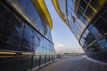 Glass curtain wall construction and channel