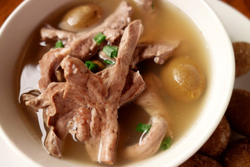 豚ハツのスープ