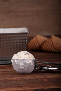Stracciatella Eis