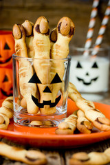 Halloween witch's fingers cookies