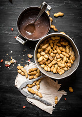Fresh chocolate butter .