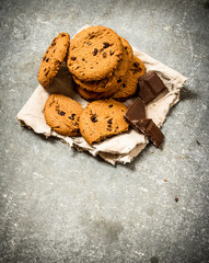 Oat biscuits with chocolate pieces.