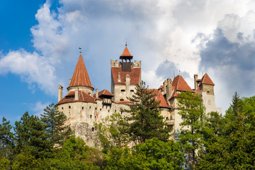Fototapeta na wymiar Panoramic view over Dracula medieval Castle Bran, the most visited tourist attraction of Brasov, Transylvania, Romania