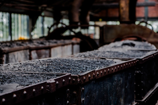 Les wagonnets de la mine de charbon