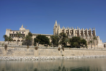 Kathedrale und Kirche auf Mallorca