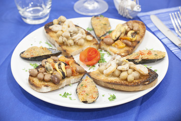 food, meal, dinner, eating, salmon, prepared, fish