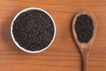 Black Rice into a Bowl