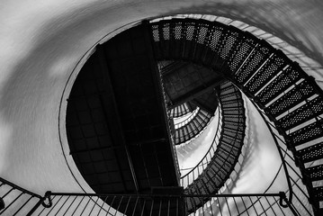 Obraz premium spiral stair to the top of hunting island lighthouse