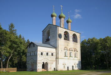 Fototapeta na wymiar View on the bell tower of the old Rostov Borisoglebsky monastery on a summer day. Yaroslavl region
