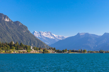 Stunning view of Geneva lake and Alps