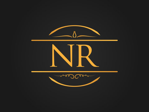 Luxurious Circle Ornament