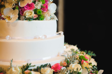 Obraz na płótnie Canvas Wedding details - wedding cake