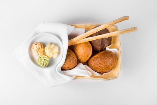 Russian bread of Corzine Hlebnaya in bamboo tray with tablecloth