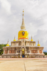 Naklejka premium Pagoda at Maha-Sarakham Province call 