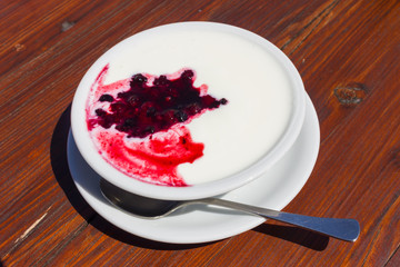 Berries with Yogurt