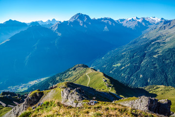 Aussicht vom Hohen Burgstall in den Stubaier Aplen