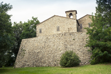 Montevecchio, piccolo borgo arroccato