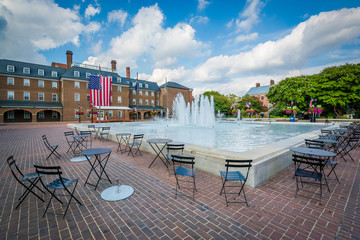 Fountains and City Hall, at Market Square, in Old Town, Alexandr