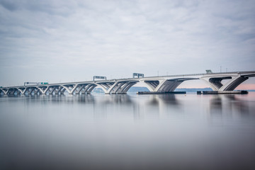 The Woodrow Wilson Bridge, over the Potomac River, seen from Ale
