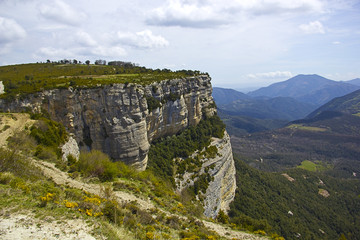 Fototapeta na wymiar Cliff in natural park of Rupit (Girona, Spain)