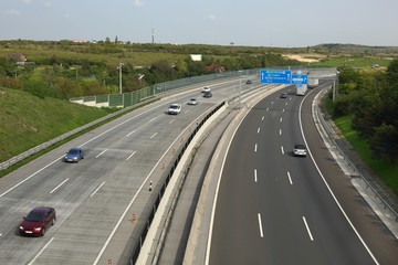 Highway with low traffic