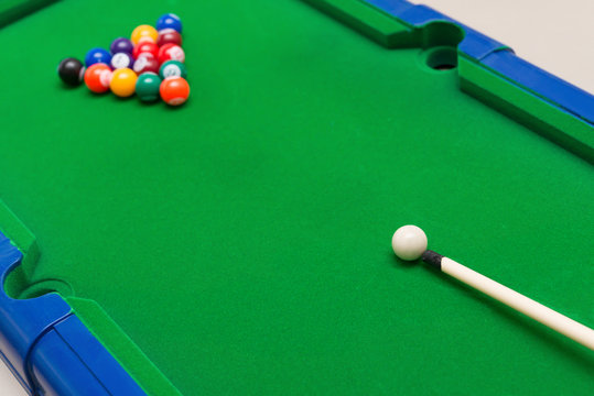 a small snooker toy set for children